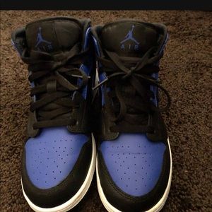 Air Jordan 1 mid hyper royal